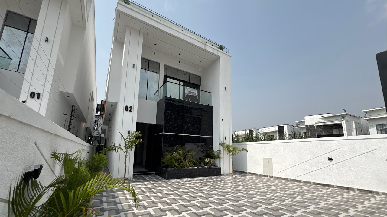 Продается отдельно стоящий дом с 5 спальнями в Аджахе | 280 млн найр