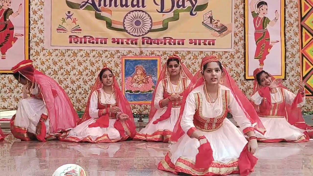 वार्षिक उत्सव पर छात्राओं द्वारा *कव्वाली* की  प्रस्तुति