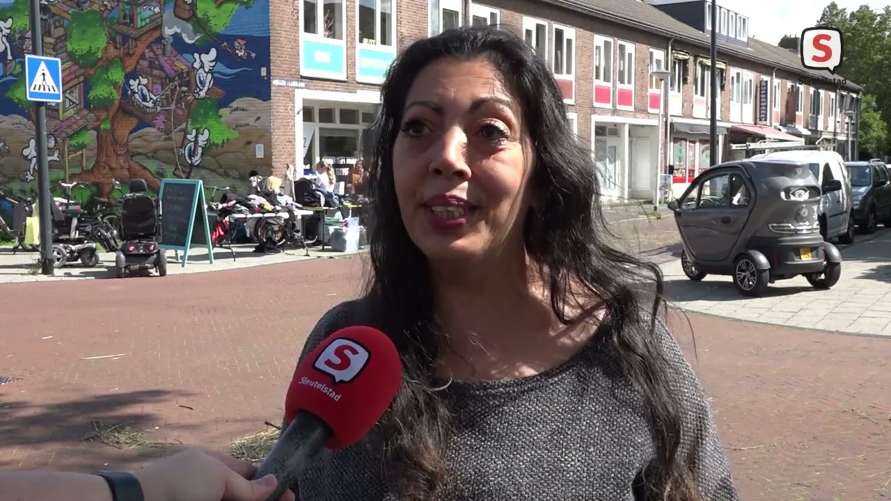BuZz Leiden organiseert markt met gratis tweedehands kleding