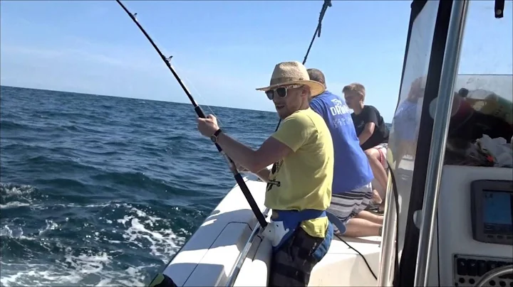 Devin's Big Fish - A 13' TIGER SHARK WEIGHING 1,000 LBS!