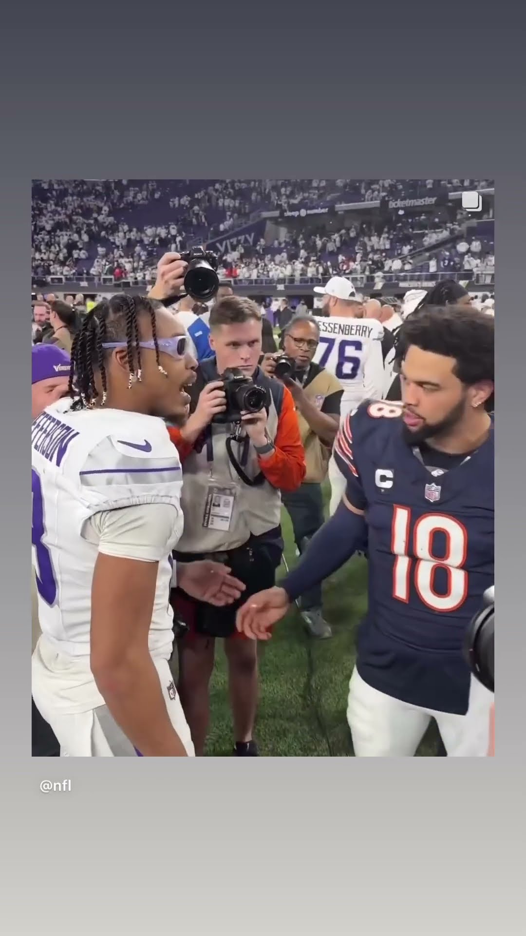 Planning the Jersey swap #hoodnews #calebwilliams #justinjefferson #chicagobears #minnesotavikings