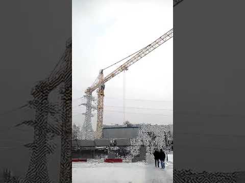 КОРТРОС - БАШЕННЫЙ КРАН НАД ГОЛОВАМИ ПРОХОЖИХ КОРТРОС - БАШЕННЫЙ КРАН НАД ГОЛОВАМИ ПРОХОЖИХ