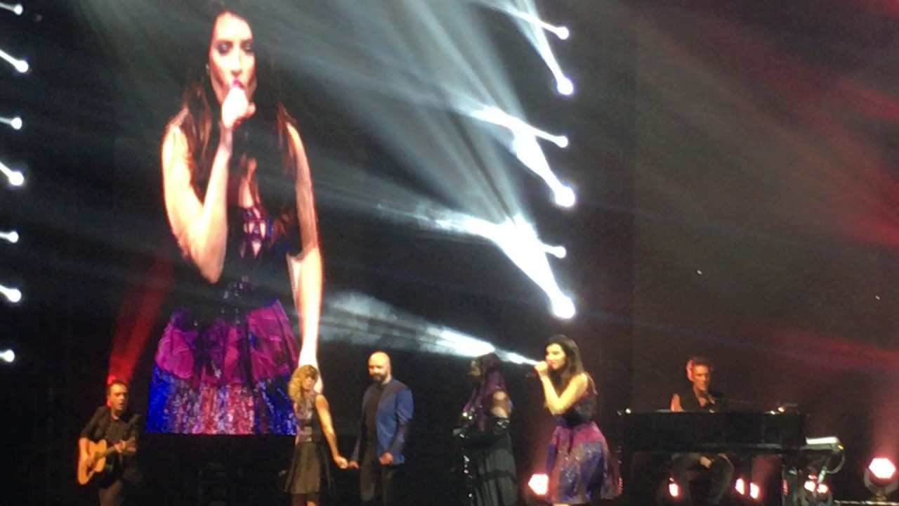 Laura Pausini 11.09.2016 São Paulo Medley Il nostro amore quotidiano YouTube Laura Pausini 11.09.2016 São Paulo Medley Il nostro amore quotidiano YouTube