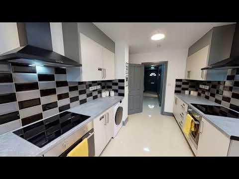 Video 1: Bespoke Bedrooms