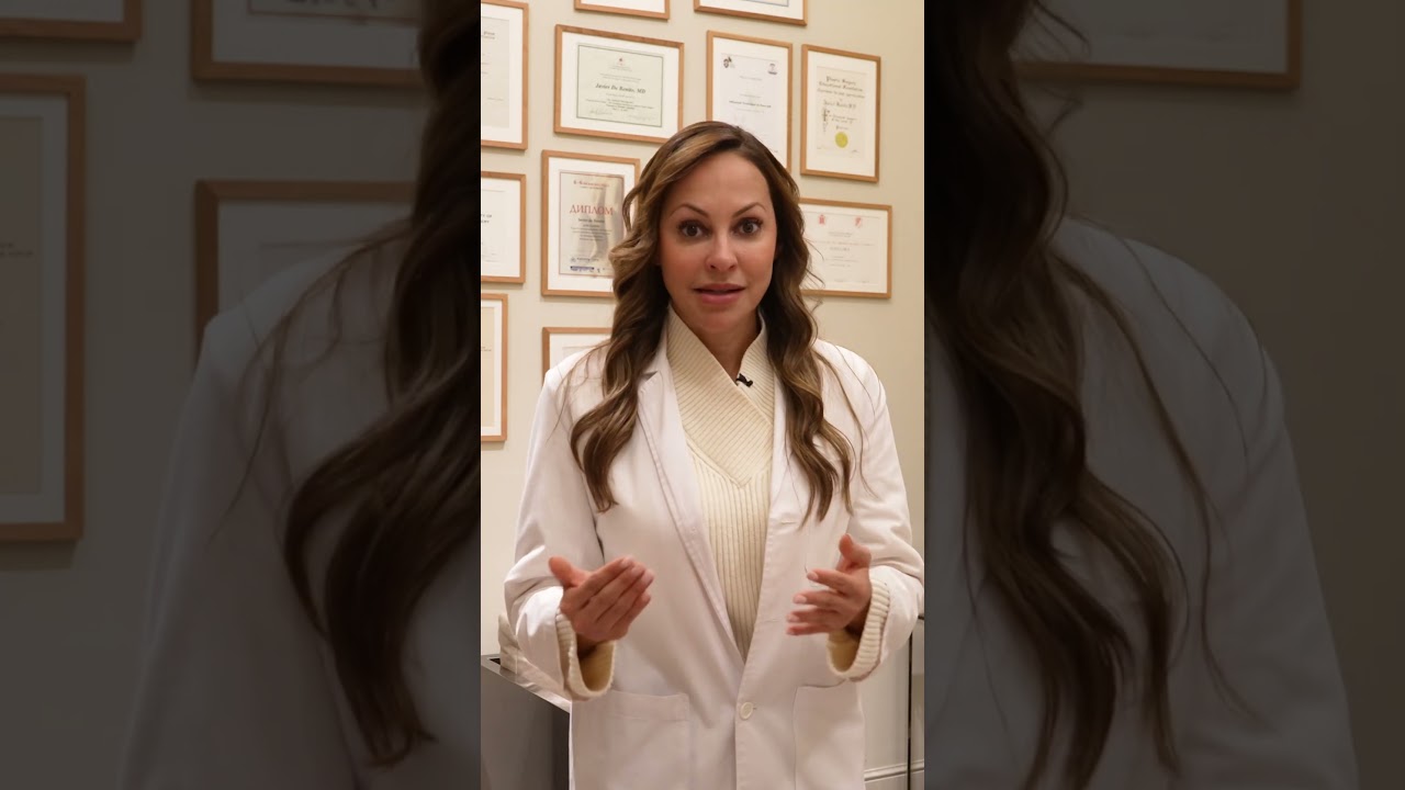 Combatir la Flacided Facial con Medicina Estética✨