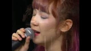 Jannine Weigel Performance – “Raindrops”