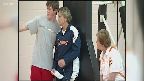 Holly Warlick's departure will have an impact on t...