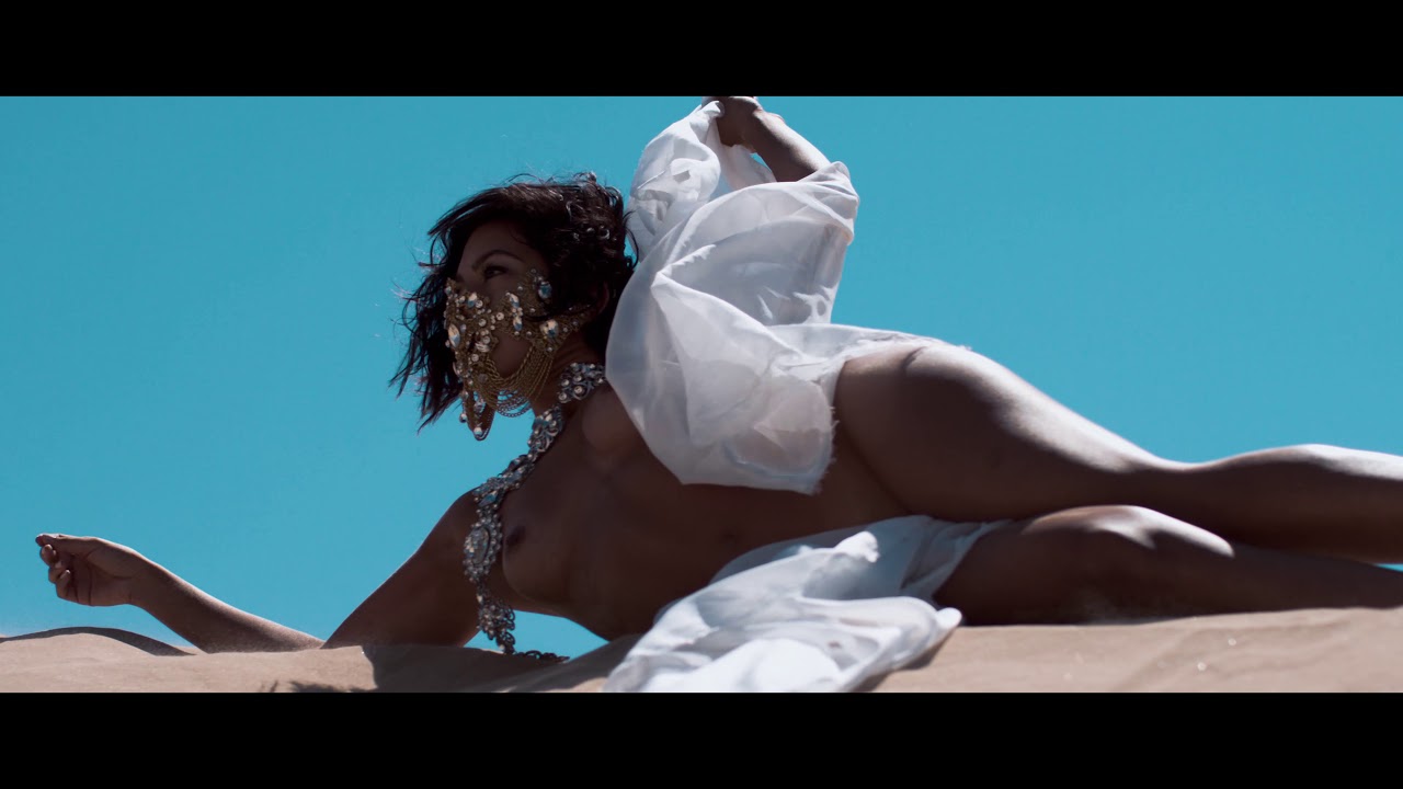 Doomed in the Dunes || Fashion Film