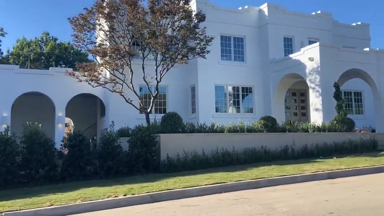 Beautiful Addition to Home on Crestline Rd