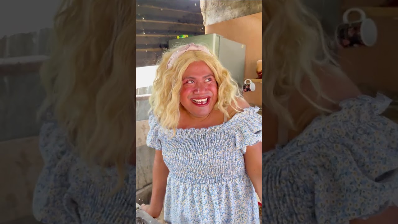 Doña Cata se enoja porque su hijo no quiere ir buscar leña 😅😂😅