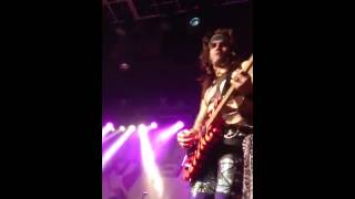 Front Row with Lexxi & Satchel
