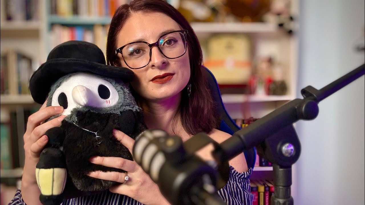 Halloween ASMR | Soft Spoken | Plastic Sounds