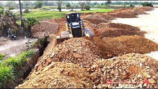 Amazing Shantui Bulldozer Spreading Soil Fast! Huge Land Leveling Perfection