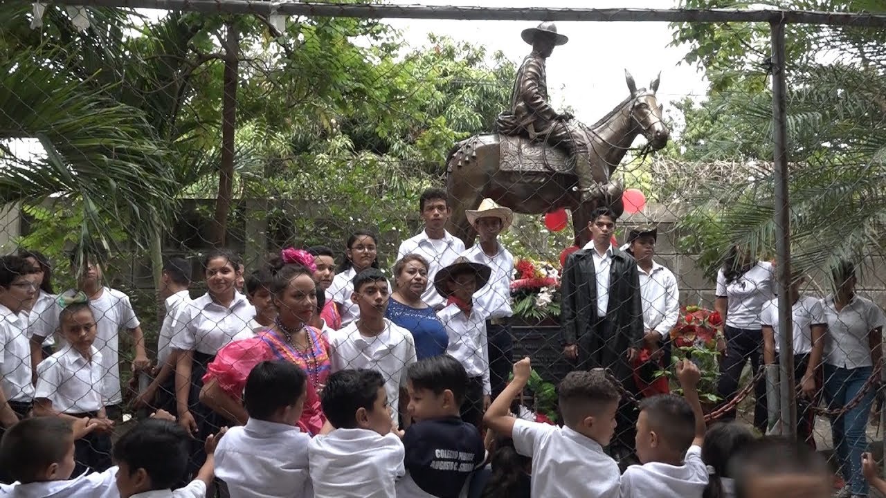 canal 13 fugitiva Comunidad educativa conmemora el 124 aniversario del natalicio del General Sandino