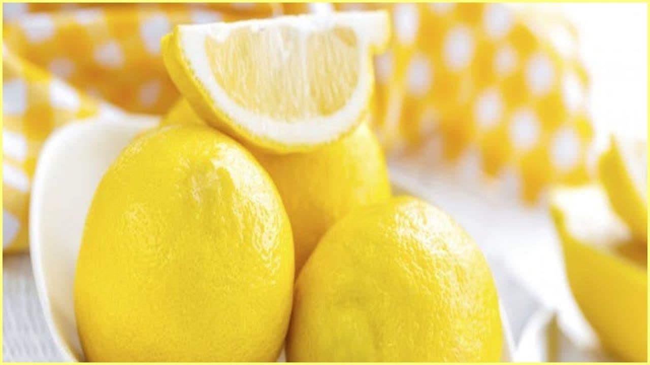 L'eau au citron aide-t-elle vraiment à perdre du poids L'eau au citron aide-t-elle vraiment à perdre du poids