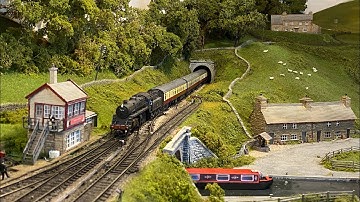 A Farmhouse, a Signalman’s Loo and More Scenery - New Layout Part 7 - Yorkshire Dales Model Railway