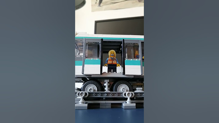 Sliding door mechanism on my Paris LEGO subway train #metro #ratp #subway #legotrain #lego