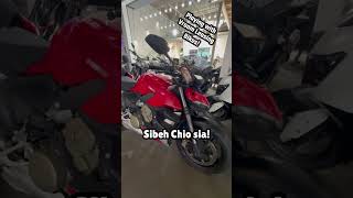 Trying a tonne of 2B bikes in a day! #motovlog  #ducati  #singapore