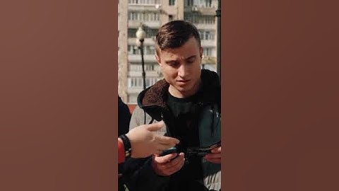 Казахи встречают дезертиров из РФ ПОДЗАТЫЛЬНИКАМИ #shorts