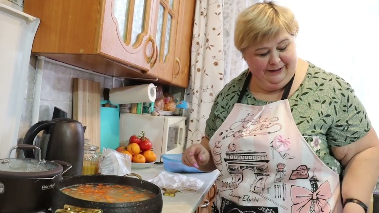 Быстрый супчик без зажарки. Перловка с жаренной рыбкой.