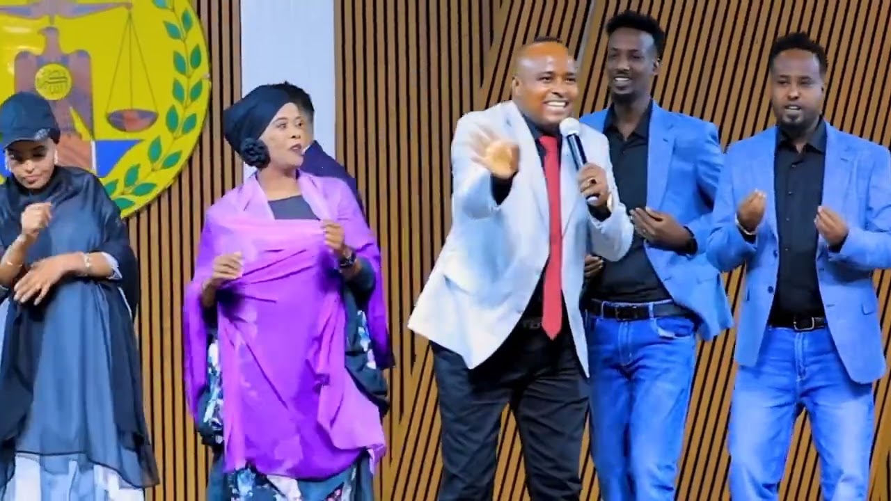 MAXAMED SICIID BK HEES CUSUB "GU'BAA DA'AY" QASRIGA MADAXTOOYADA RUXDAY.