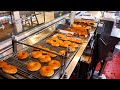 크리스피 크림 도넛 공장에서 만든 다양한 크리스마스 도넛 / How to make Christmas donuts at the Krispy Kreme Doughnuts Factory