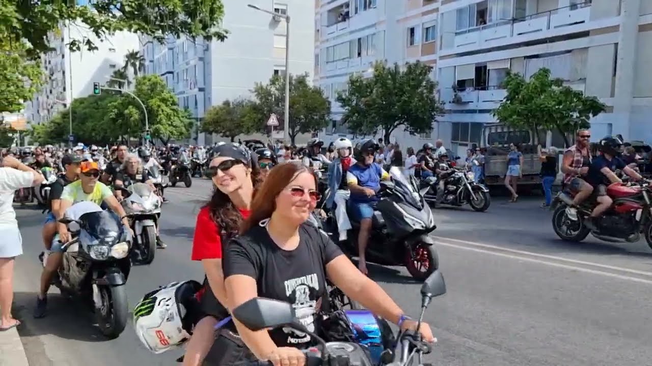 Desfile de despedida da 43ª Concentração - Moto Clube de Faro