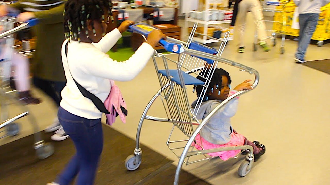 HIDE AND SEEK in Store | Kids Pretend Playtime - YouTube