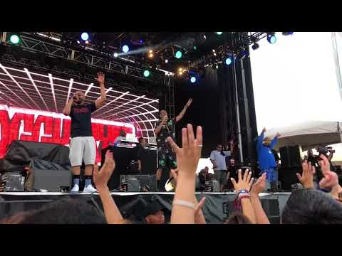 Snoop Dogg Hold Up At Float Fest