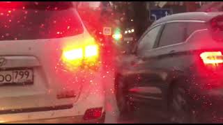 картинка: Доставка в нелетную погоду. Сломалась трапеция.