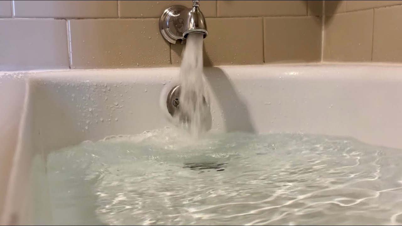 💤What a bath tub! Powerful water RUMBLE, filling. ASMR, Cali dreams 😴