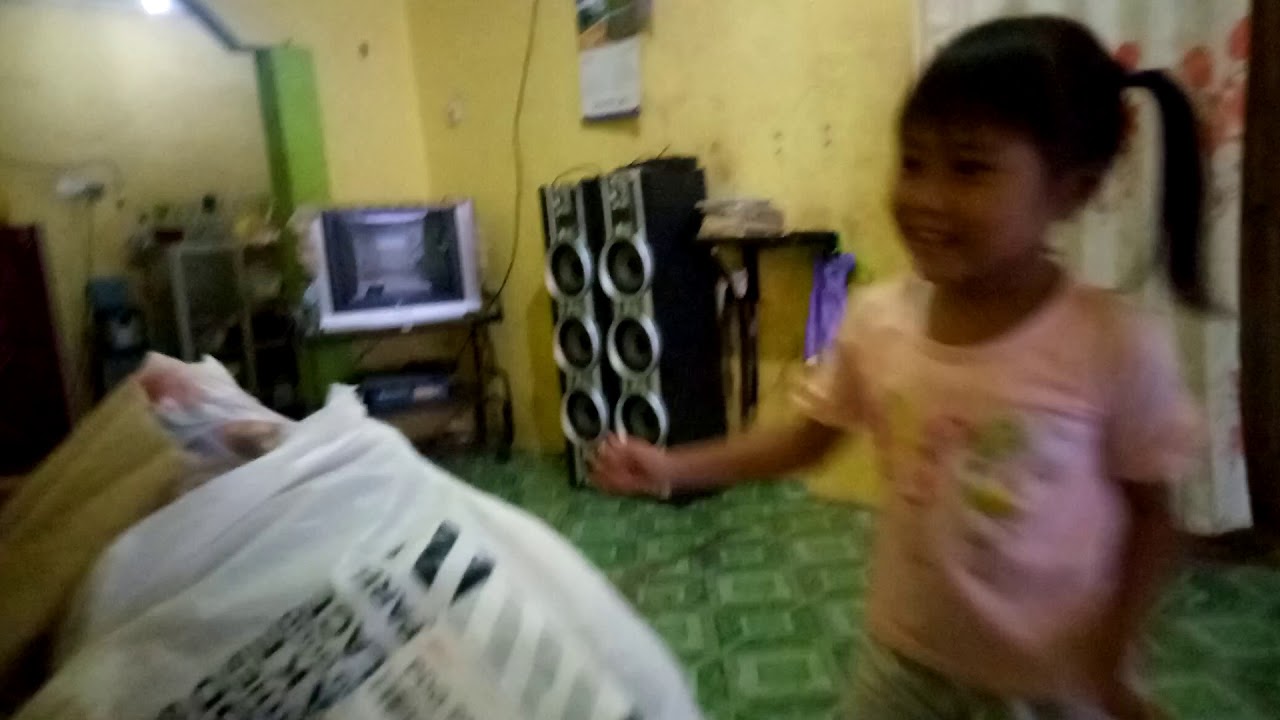 Unboxing Tas Roli anak perempuan - YouTube