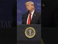 En un evento con adultos mayores, Donald Trump defendió a la Patrulla Fronteriza y a ICE. #Latinus