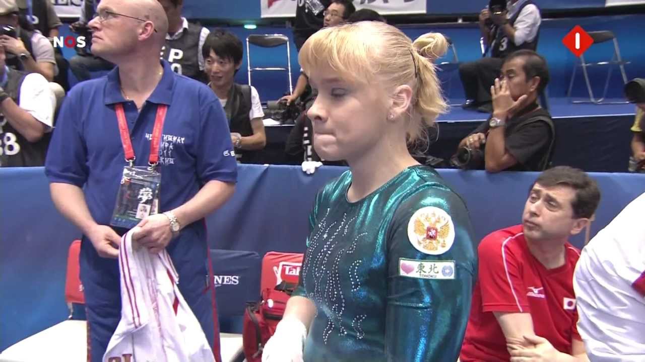 2011 Worlds Women's Uneven Bars Final (1080p HD)