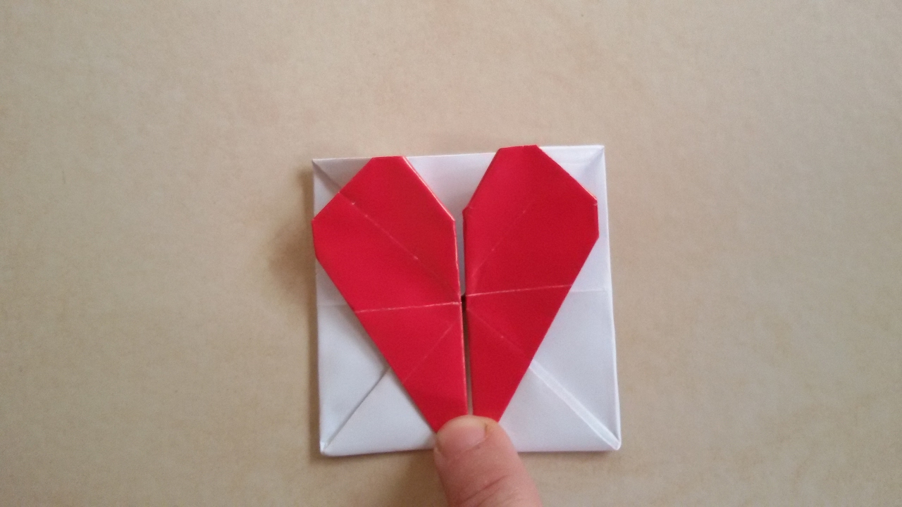 Origami Tutorial Heart Box and Secret Message - Caja 
