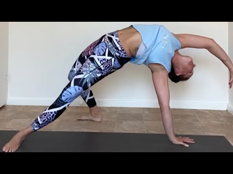 Moderate Yoga Routine 25 Minute moderate yoga - YouTube