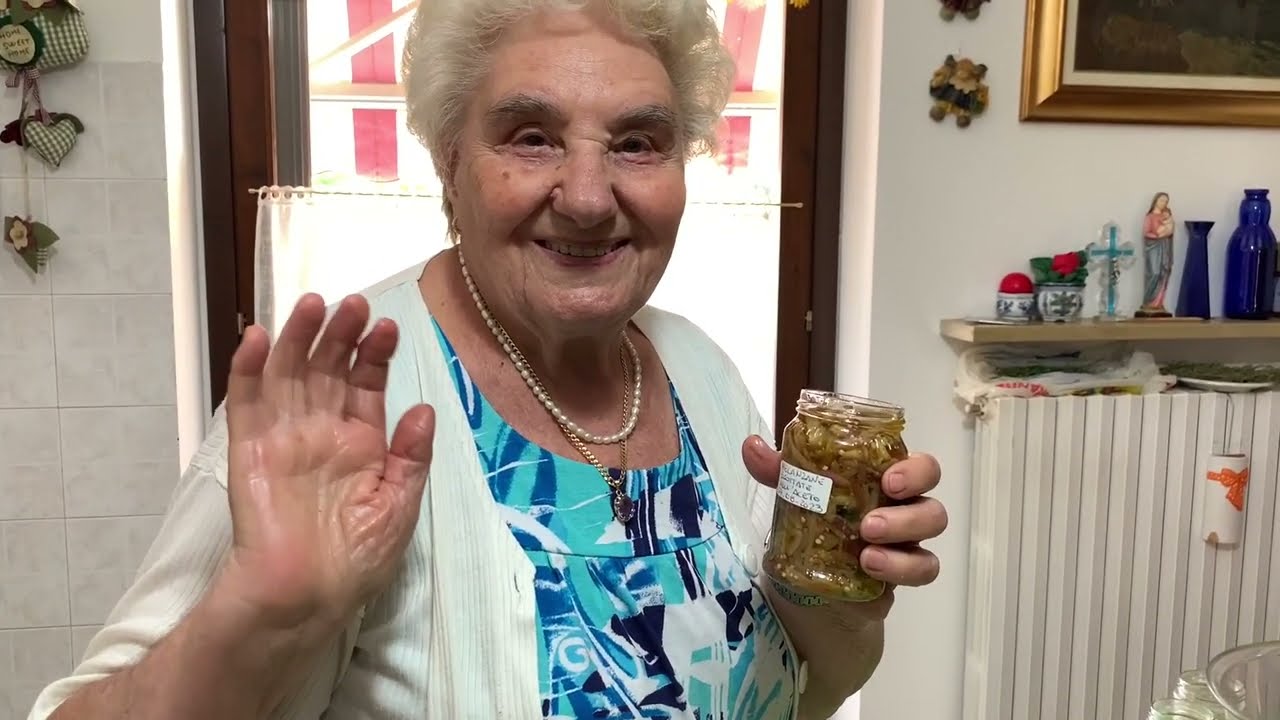 melanzane sott'olio scottate nell'aceto. Second edition.