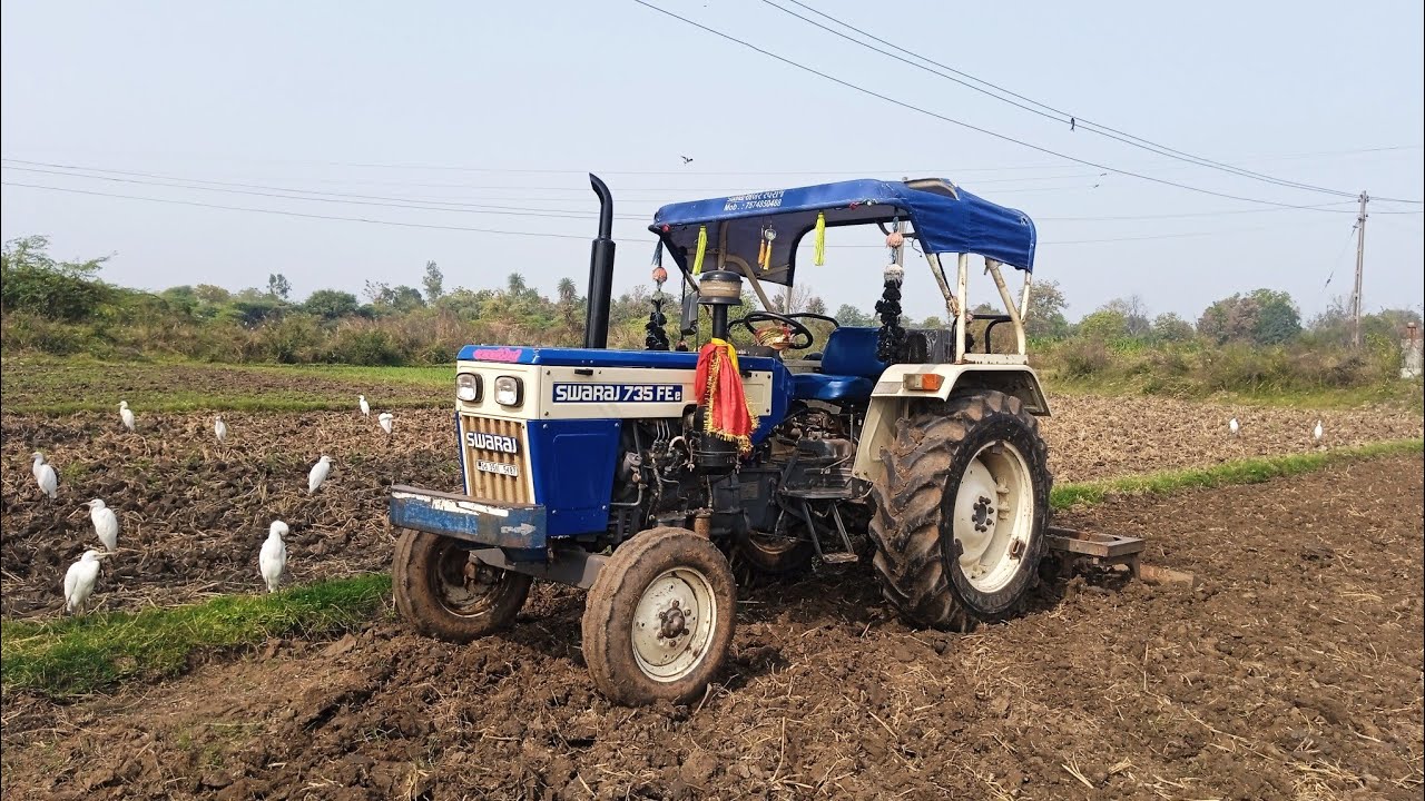 કલ્ટીવેટર પાછળ બે માણસને ઊભા રાખ્યા Swaraj 735 Fe kar diya galti do aadami cultivator per bai