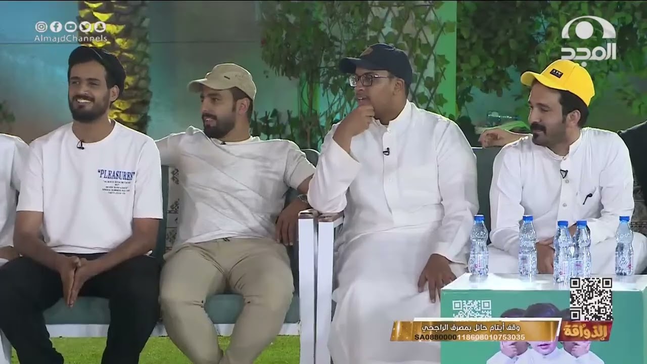 بأداء يطرب الأسماع نشيد طلع البدر علينا بصوت: محمد عباس