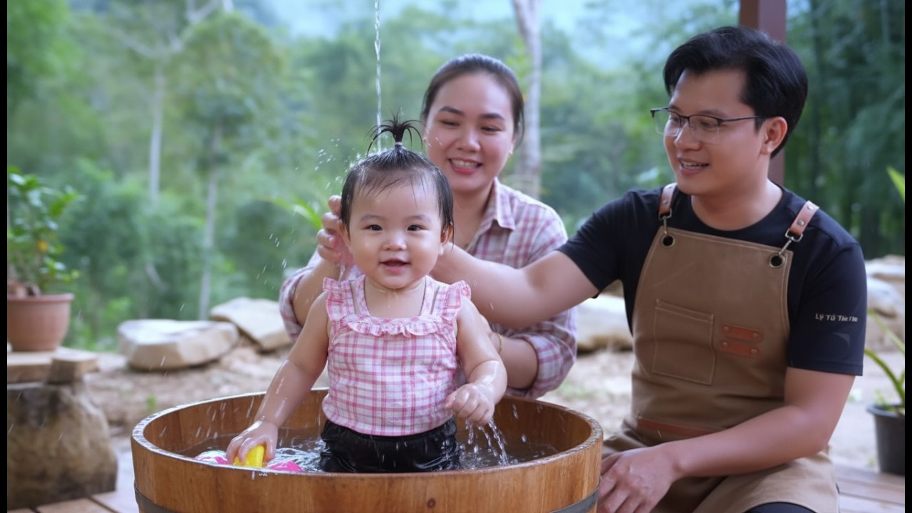 Ly Tu Tien Handmakes Swimsuit for Baby Anna – Jack Melts at Her First Summer Beach Moment