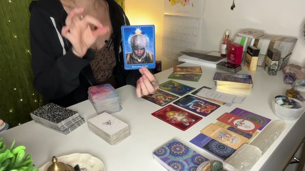 AQUARIUS ♒SOMEONE IS REFUSING TO SEE THEIR WRONG DOING YOU'RE AT YOUR WITS END... TAROT READING