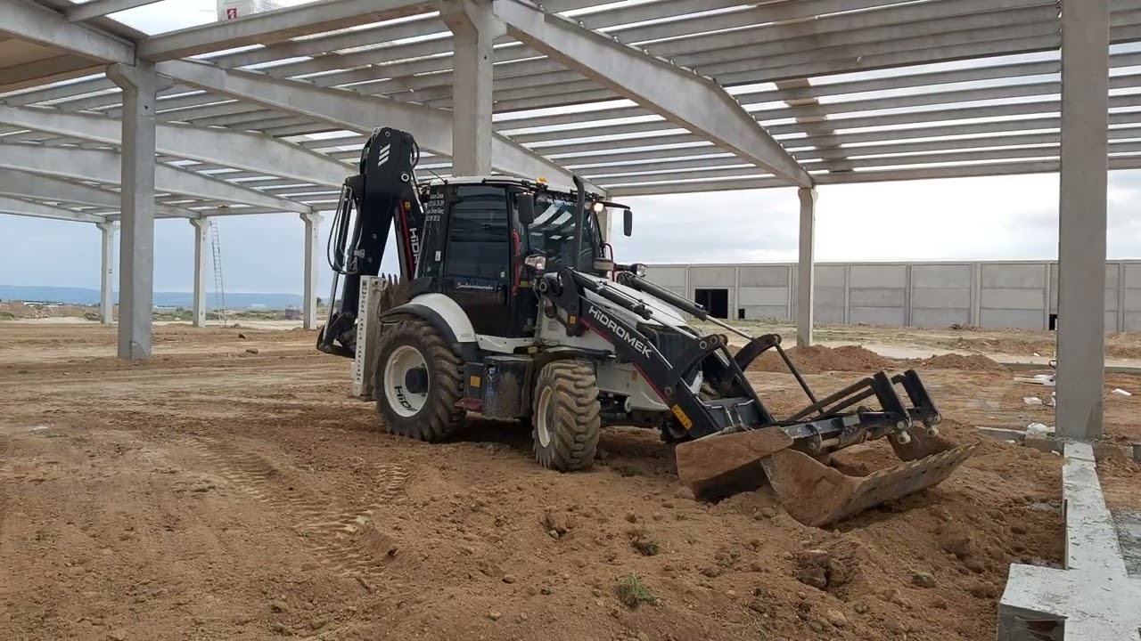 Malzemeyi Deviriyor Hidromek 102B K4 A5 Bekoloder || HMK Backhoe Loader