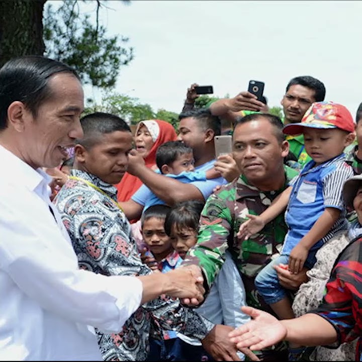 Bawaslu Larang Jokowi Bagi-bagi Sepeda saat Kampanye, Hadiah Penggantinya Bikin Kecewa