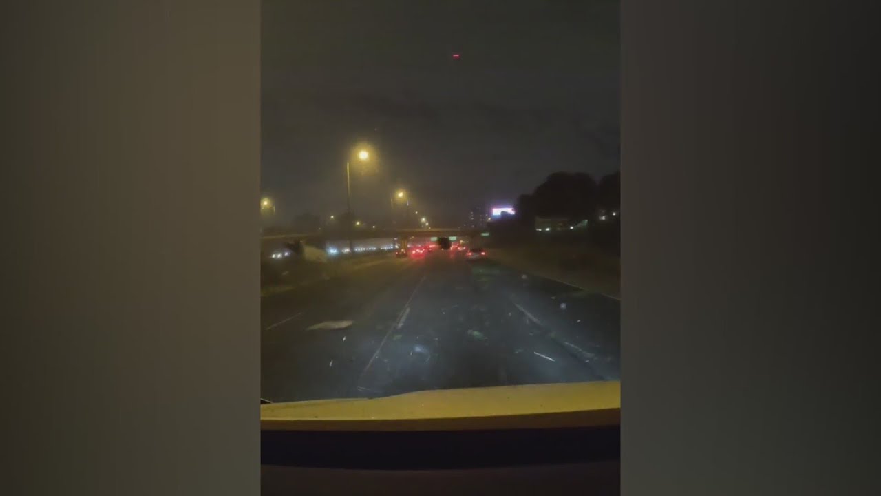 Possible tornado on I-290 in Chicago captured on dashcam