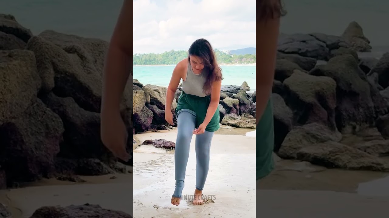 How to change your outfit right on the beach? 🌴 👙