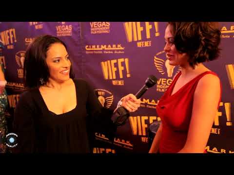 Adult Actress Jenny Hendrix Avoids Michael Stephens at Vegas Independent Film Festival