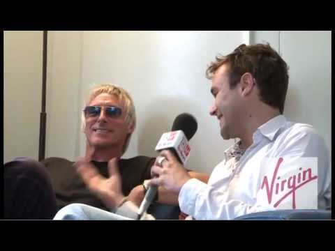 V Festival 2010 #5: Backstage gossip with Paul Wel...