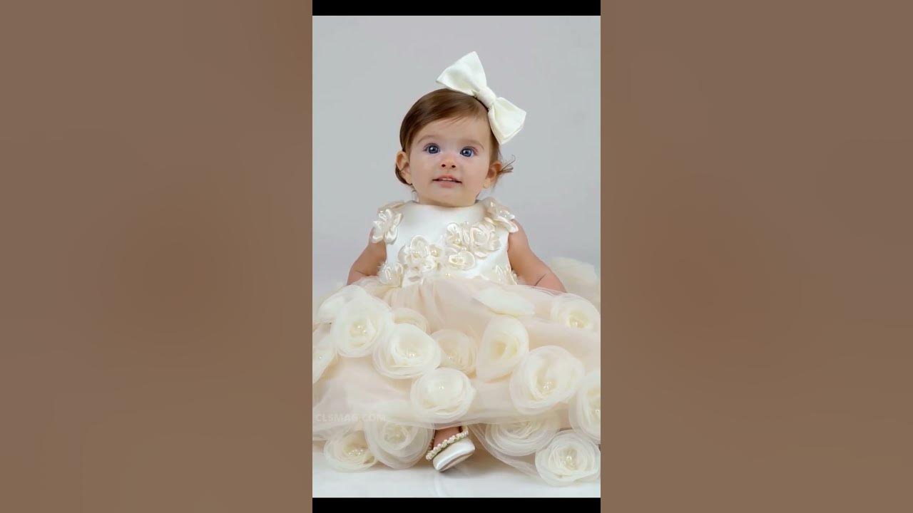 2 year old singer Amazed apt. (rosé and bruno mars) lyrics #apt #rosé #song #lyrics #brunomars