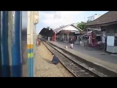 Kereta Api Putri Deli Entering Kisaran Station (ngebordes)