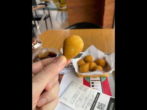 Crunchy mini coxinha